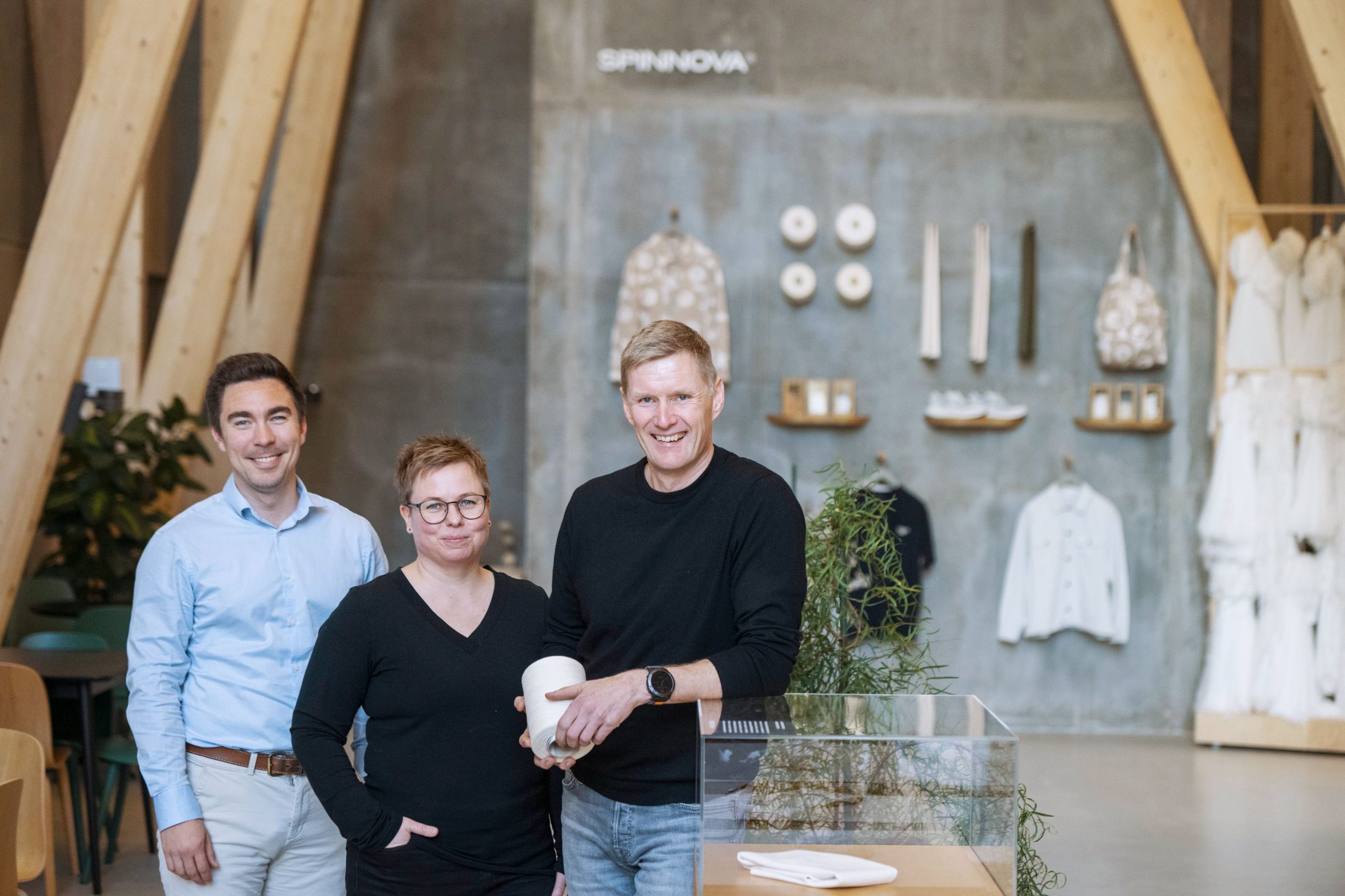 Image source: Siemens AG. From left to right: Tuomas Oijala, Chief Executive Officer (CEO), Sanna Haavisto, Information Solutions Manager, and Juha Salmela, Chief Technology Officer (CTO) and Co-founder of Spinnova PLC.